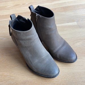 Blondo Nivada waterproof boots